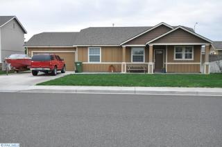 6412 Enzian Falls Dr, Pasco, WA 99301-9226