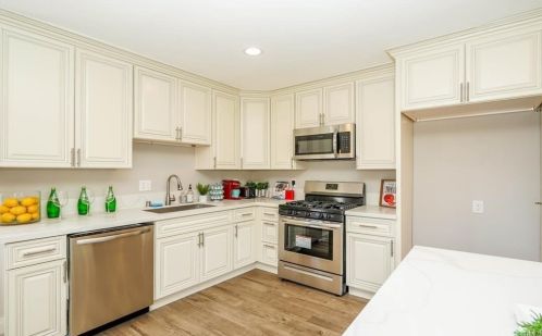 1906 Van Ness Ave, Santa Ana CA 92707-2638 exterior