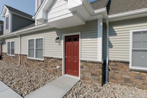 90 24 Bumper Rd, Torrington, CT 06791-1002
