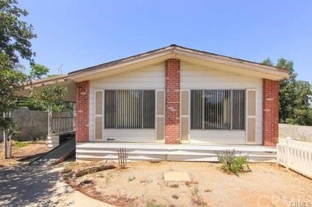 18838 Woodcrest Ln, Riverside, CA 92508-9571