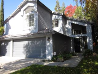 9595 Keystone Ct, Fresno, CA 93720-0706