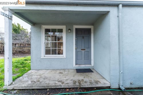 2323 7th St, Berkeley, CA 94710-2306