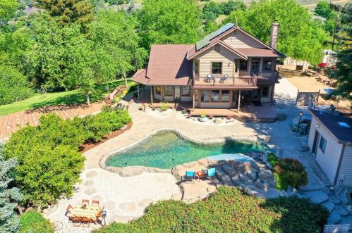 9911 Quail Hill Dr, Newcastle, CA 95658-9569