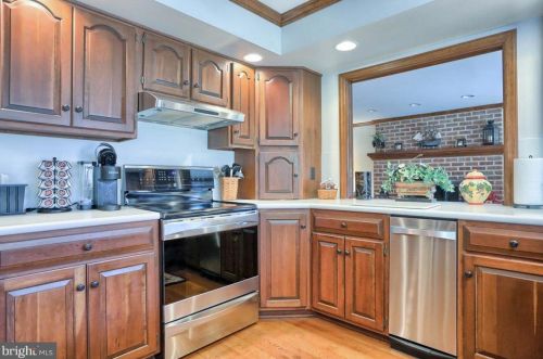 54 Strayer Dr, Carlisle PA 17013-4404 exterior