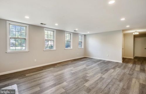 7305 Langsford Ct, Springfield VA  22153-1536 exterior