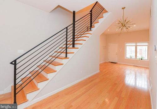 1306 4 St, Philadelphia PA 19140-5652 exterior