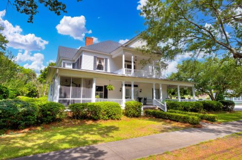 201 Brooks St, Foreston, SC 29102-3209