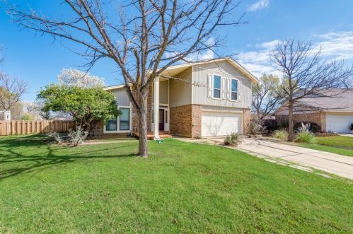 2527 Avenida Cir, Carrollton, TX 75006-4601