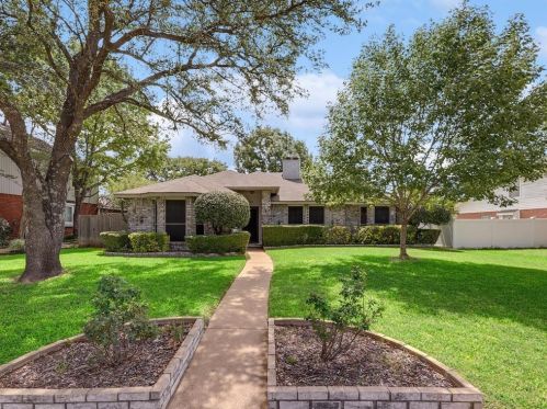 1412 Baker Dr, Cedar Hill TX 75104-1342 exterior