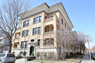 5400 Dorchester Ave, Chicago IL  60615-5327 exterior