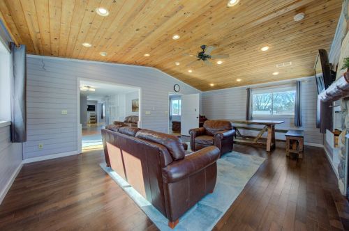 4050 Cinnabar Dr, Saint Paul MN  55122-2917 exterior