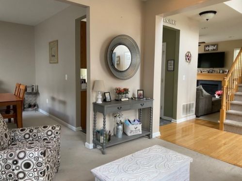 33 Winding Hill Dr, Hackettstown NJ  07840-5675 exterior