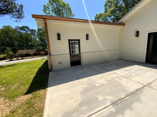 3736 Calmer Cir, Atlanta GA  30344-6011 exterior