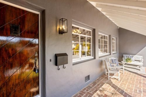 389 Glenwood St, San Carlos, CA 94070-2124