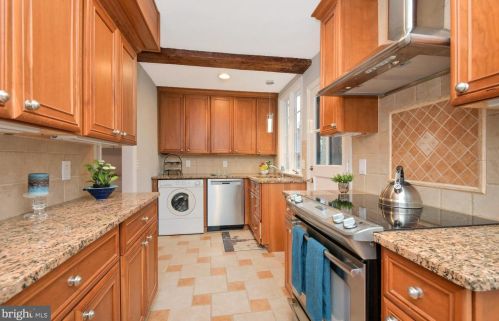 85 Overbrook Dr, Princeton NJ  exterior