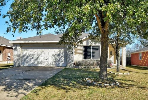 140 Star Of Texas Dr, Uhland, TX 78640-5290