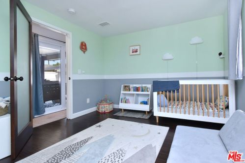 14609 Albers St, Van Nuys CA  91411-3711 exterior