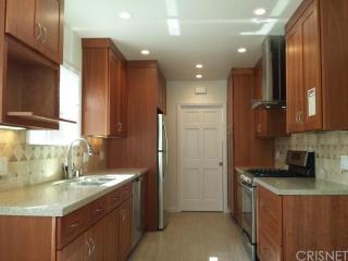 5604 Fallsgrove St, Los Angeles, CA 90016-5027