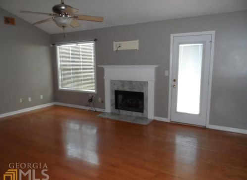 237 Ferguson Ave, Locust Grove, GA 30248-4434