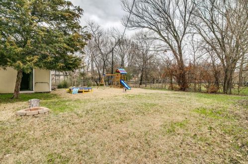 4209 Tynes Dr, Garland TX 75042-4637 exterior