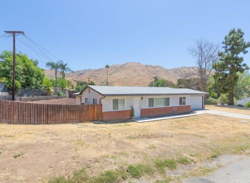 3050 Floral Ave, Riverside, CA 92507-3224
