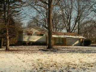 1337 Hathaway Dr, Indianapolis IN  46229-2324 exterior