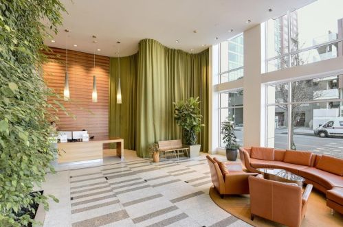 300 Berry St, San Francisco CA  94158-1593 exterior