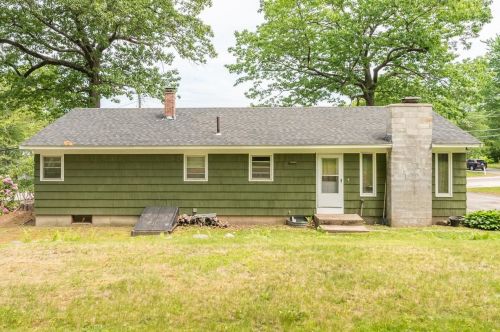 15 Timberline Dr, Nashua, NH 03062-2559