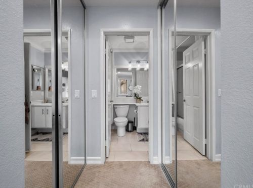 35 Del Perlatto, Irvine CA  92614-5359 exterior