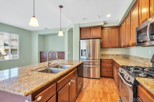 639 Hatfield Dr, San Marcos, CA 92078-7340