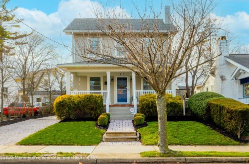 817 Drummond Ave, Tinton Falls, NJ 07712-5752