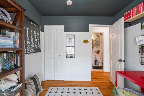 6431 Franconia Ct, Springfield VA  22150-1204 exterior