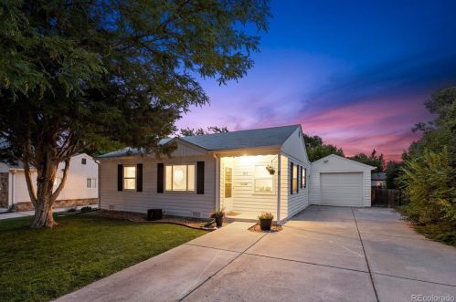 3370 Eudora St, Denver CO  80222-7319 exterior