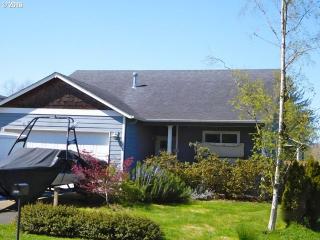 175 Main Ave, Warrenton OR  97146-9653 exterior