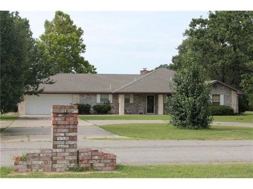 493 Highway 270, Hartshorne, OK 74547-2806