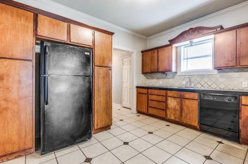 5610 Culver St, Dallas TX  75223-2311 exterior