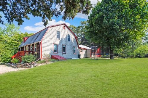 9 Pendleton Ln, Westerly, RI 02891-4083