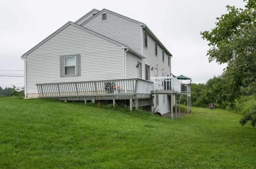 5 Senter Cove Rd, Derry, NH 03038-4011