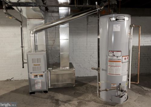 1732 State St, Trenton NJ  08609-2008 exterior