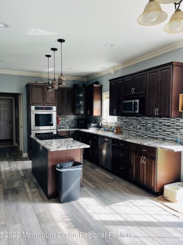 161 Pasadena Rd, Lakehurst, NJ 08759-4101