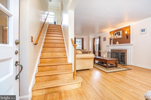 9408 Colesville Rd, Silver Spring MD 20901-4820 exterior