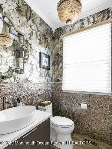 15 Pegasus Dr, Tinton Falls NJ 07724-2875 exterior