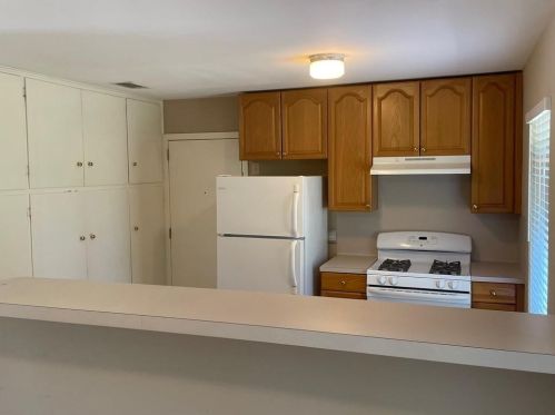 7607 Creston Ln, Austin TX  78752-1326 exterior