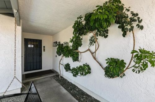 3939 Sherbourne Dr, Oceanside, CA 92056-3328
