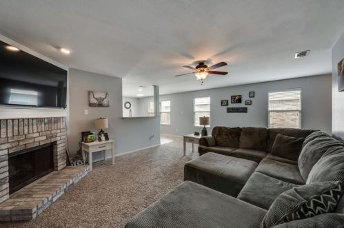 5816 Mirror Ridge Dr, Fort Worth TX  76179-7225 exterior