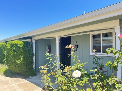 1154 1st St, Tustin, CA 92780-3815