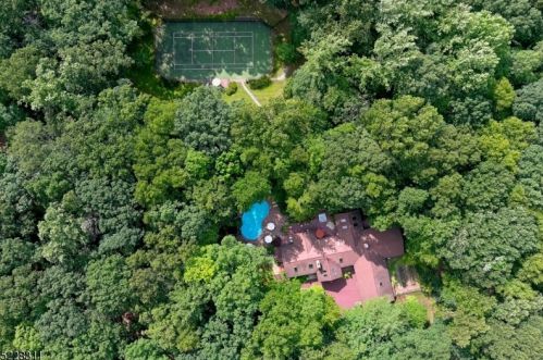 111 Ballantine Rd, Andover, NJ 07821-5014