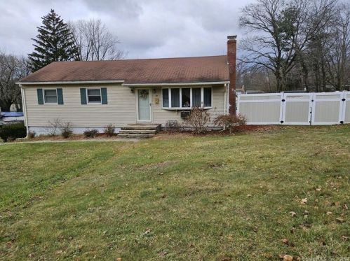127 Regan Rd, Vernon, CT 06066-2823