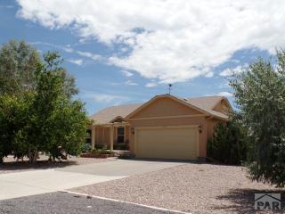270 Mangrum Dr, Pueblo, CO 81007-1871