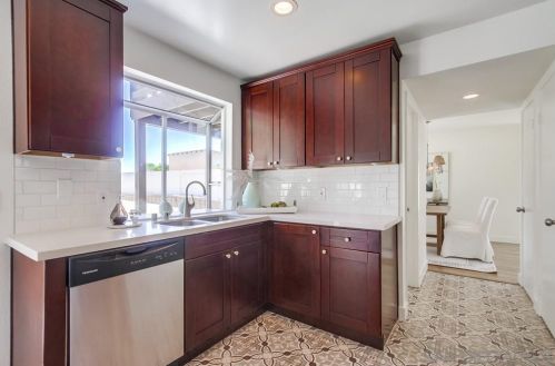 1376 Darwin Dr, Oceanside CA  92056-6618 exterior